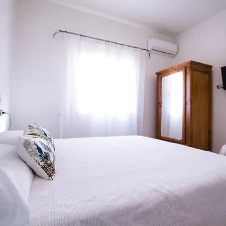 La Casa Di Zia Dedera Apartment Torre Santa Sabina Room photo